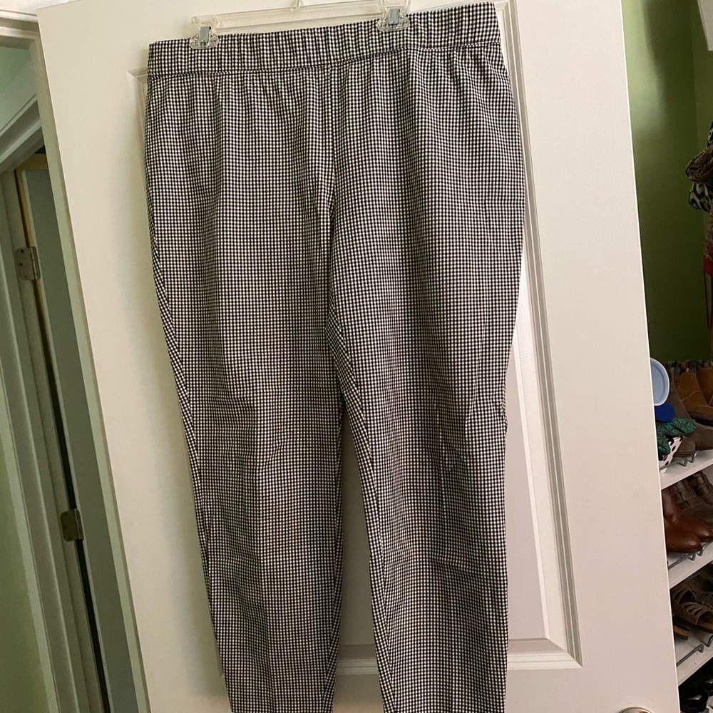 Black gingham ankle pants